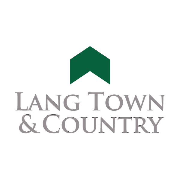 Lang Town & Country Logo