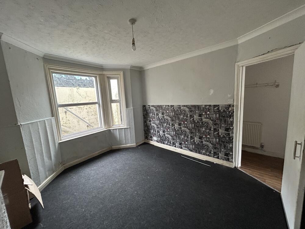 83 , Manor Road, Hastings, East Sussex TN34 3LP