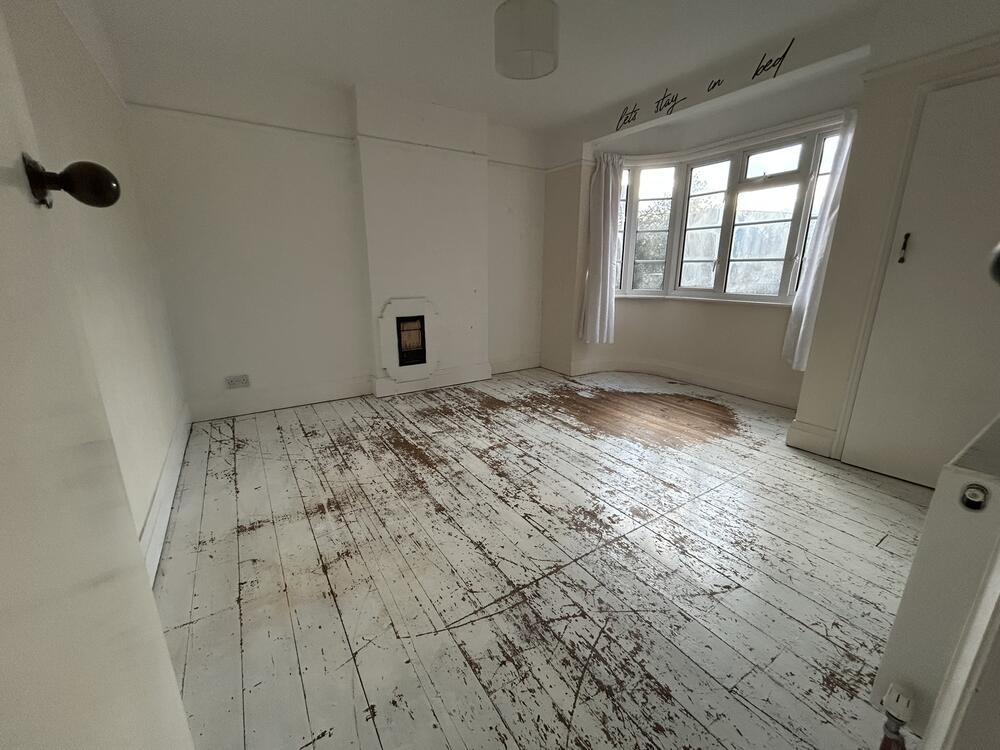 32, Shrublands Close, Chelmsford, Essex CM2 6LR