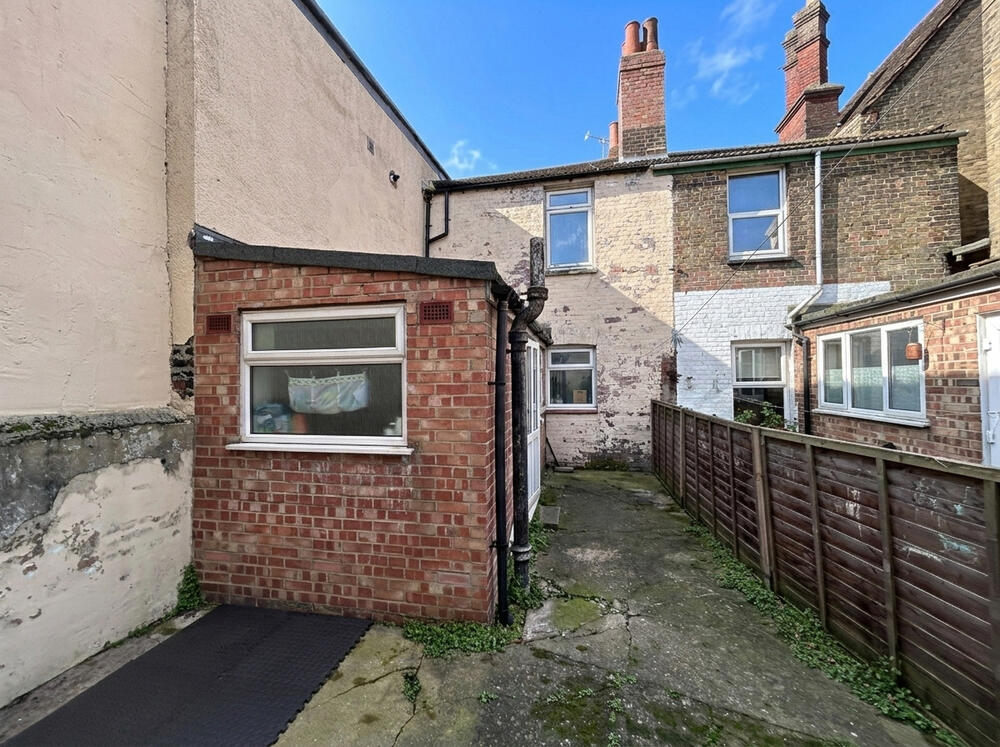 13 High Street, St. Lawrence, Ramsgate, Kent CT11 0QH