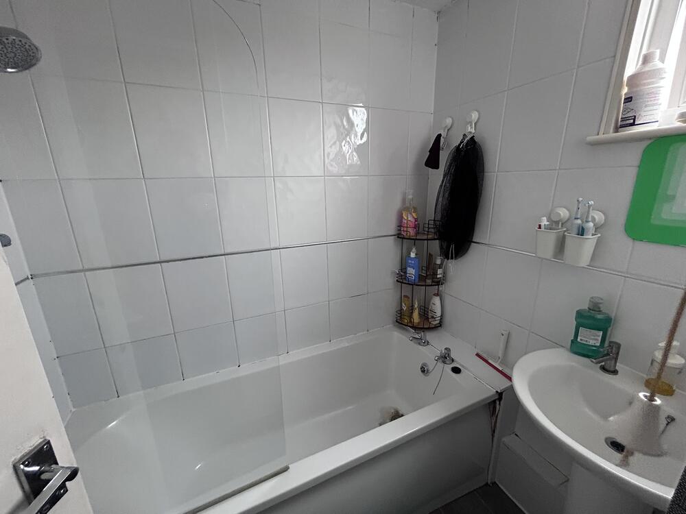 35 Caister Drive, Pitsea, Basildon, Essex SS13 3RD