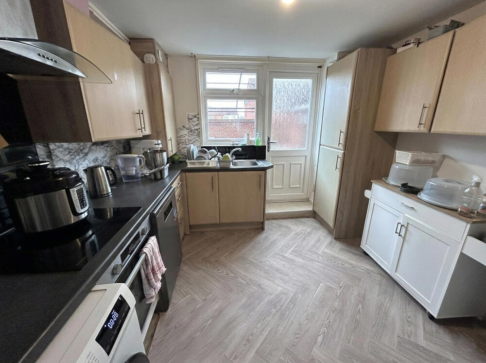 35 Caister Drive, Pitsea, Basildon, Essex SS13 3RD