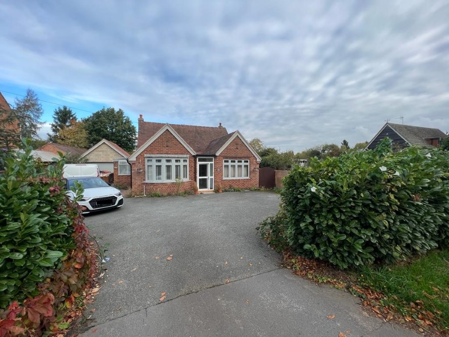 Loveitts Auctions 168, Evesham Road, StratfordUponAvon