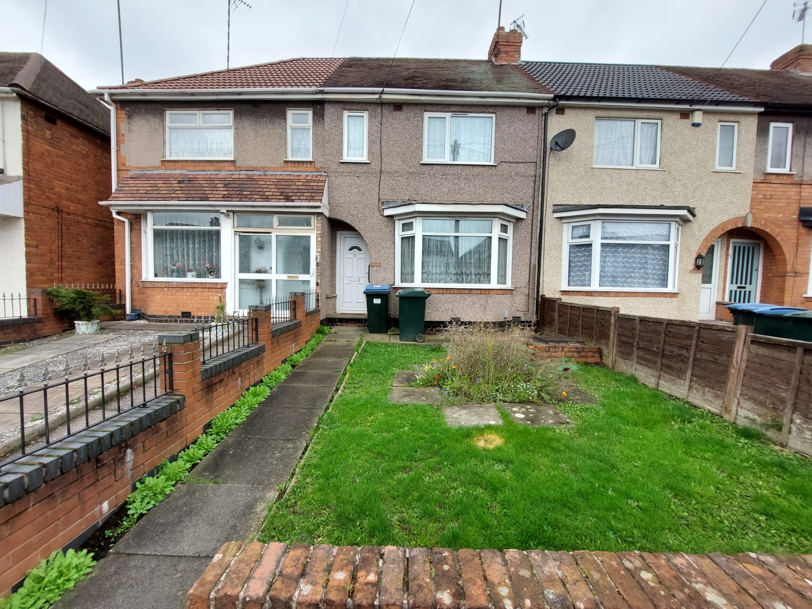 Loveitts Auctions 59 Telfer Road, Radford, Coventry, West Midlands