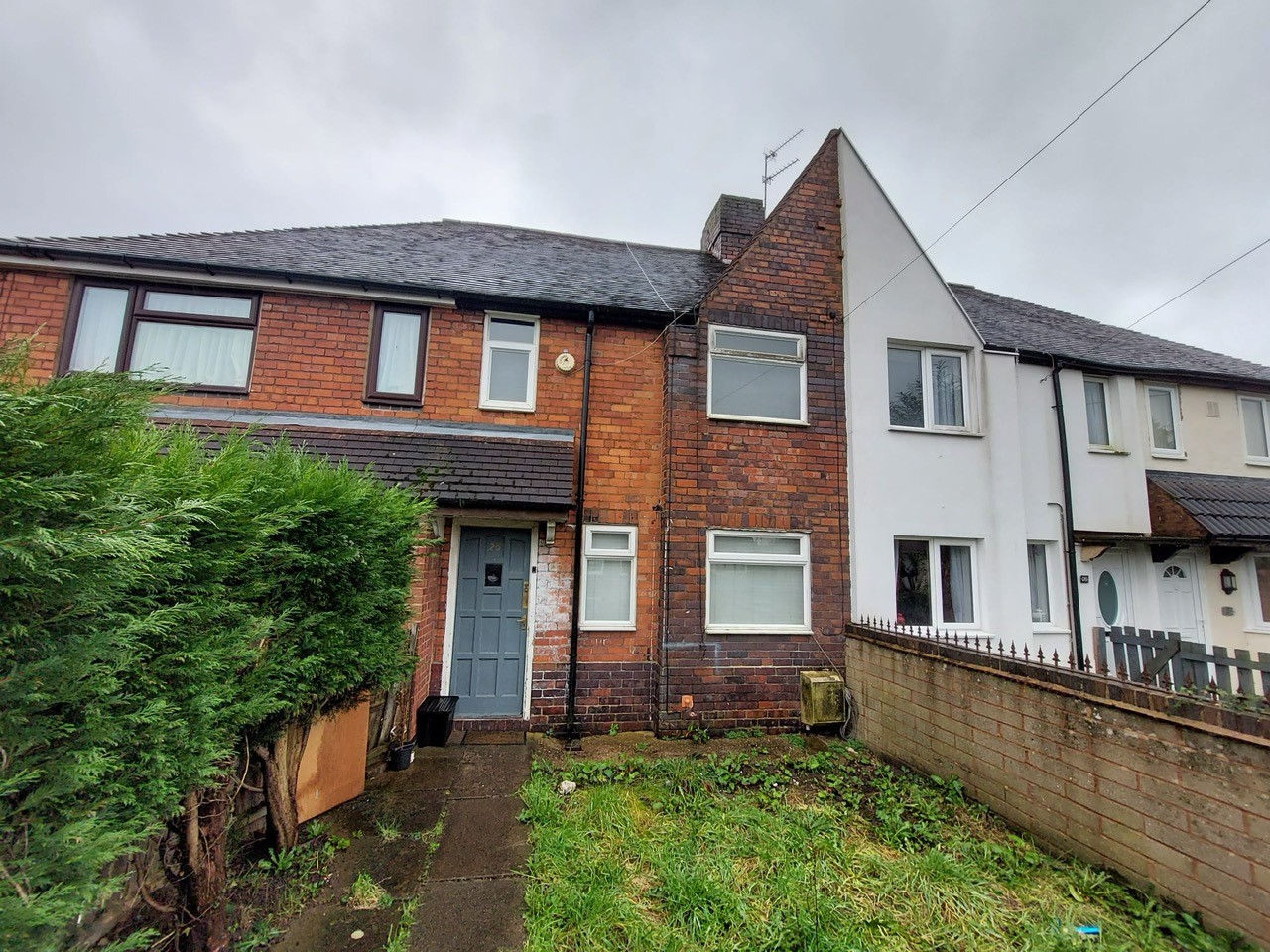 Loveitts Auctions 25, Charles Street, New Arley, Warwickshire CV7 8GL