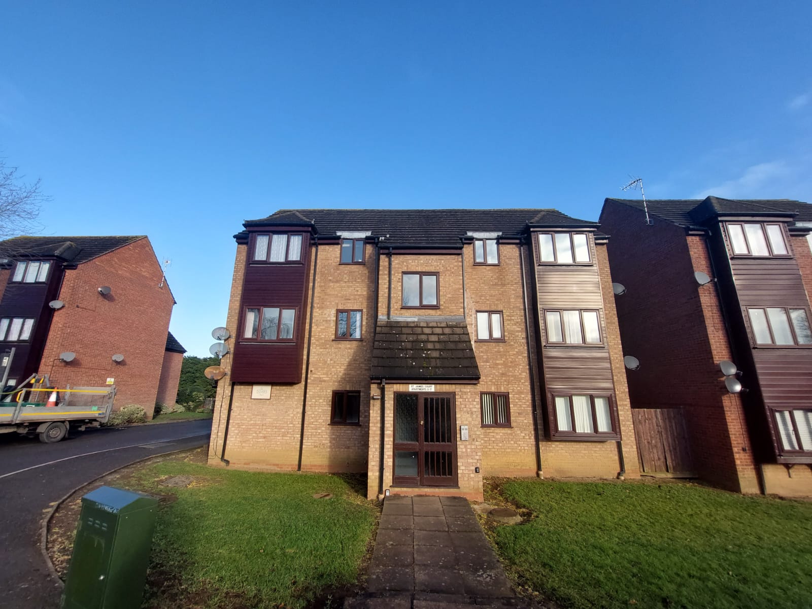 Loveitts Auctions 10 St. James Court, Willenhall, Coventry, West