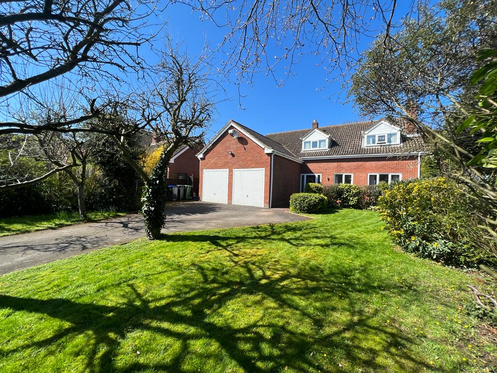 Loveitts Auctions Appledore, Lower End, Bubbenhall, Coventry