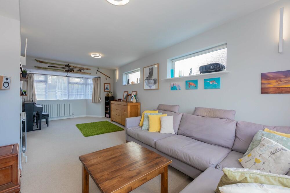 1 Coxborrow Close, Cookham, Maidenhead, Berkshire SL6 9HH