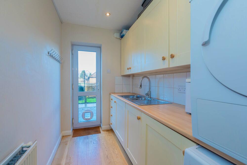 1 Coxborrow Close, Cookham, Maidenhead, Berkshire SL6 9HH