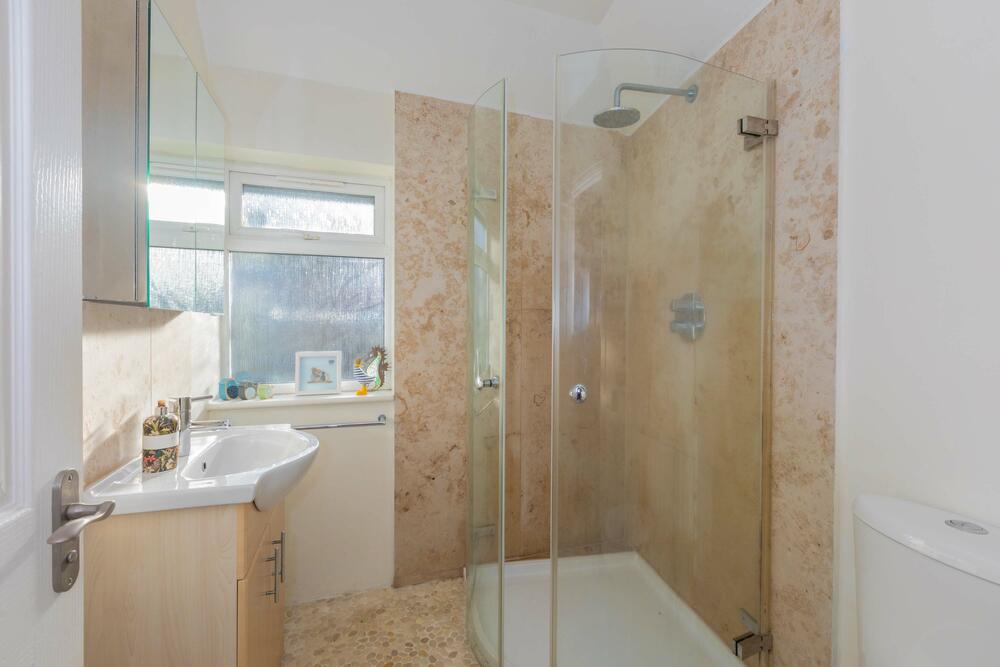 1 Coxborrow Close, Cookham, Maidenhead, Berkshire SL6 9HH