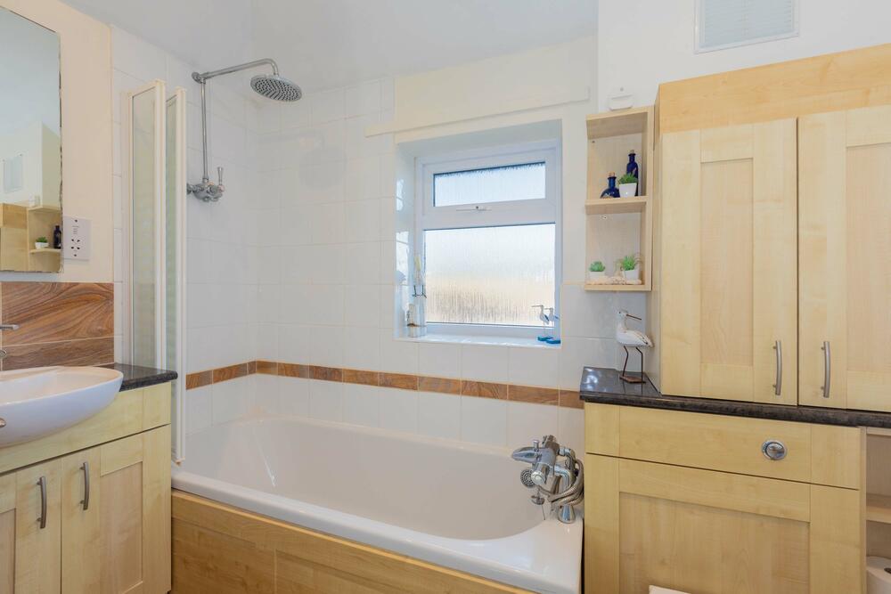 1 Coxborrow Close, Cookham, Maidenhead, Berkshire SL6 9HH