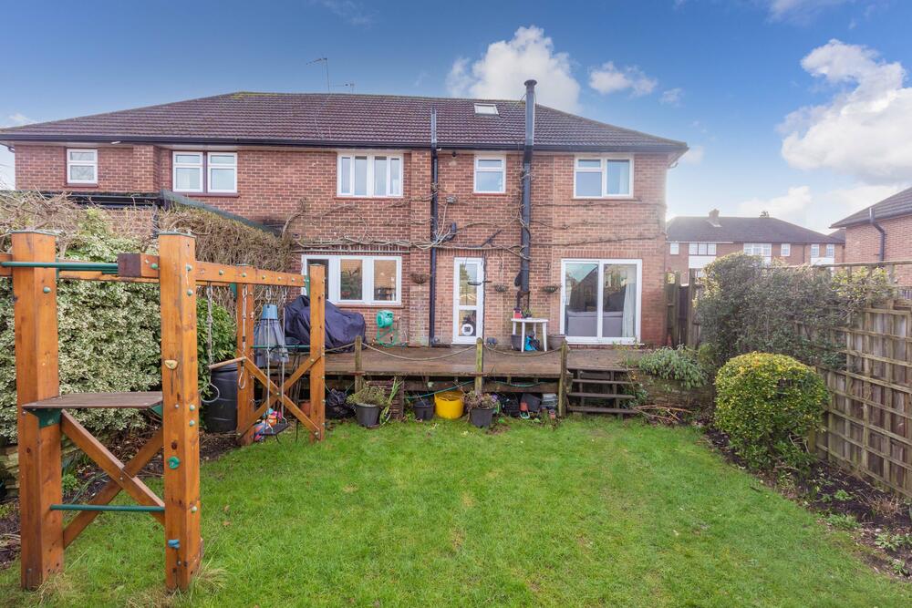 1 Coxborrow Close, Cookham, Maidenhead, Berkshire SL6 9HH