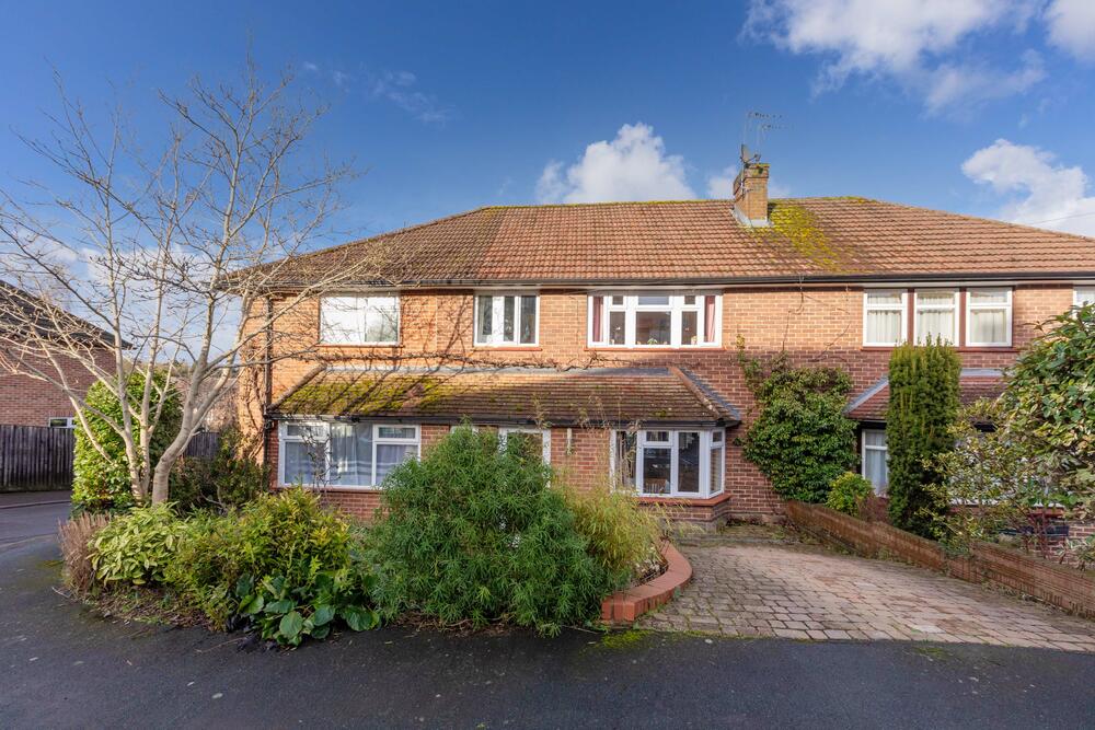 1 Coxborrow Close, Cookham, Maidenhead, Berkshire SL6 9HH