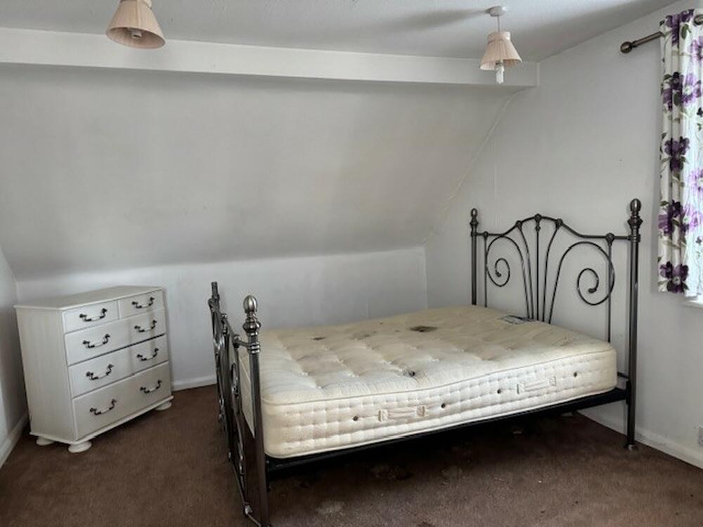 Whitethorns Farm, Ashley Green Road, Chesham, Buckinghamshire HP5 3PE