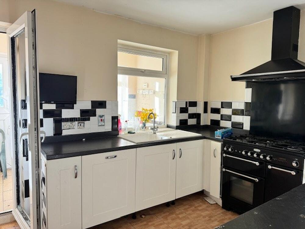 Whitethorns Farm, Ashley Green Road, Chesham, Buckinghamshire HP5 3PE