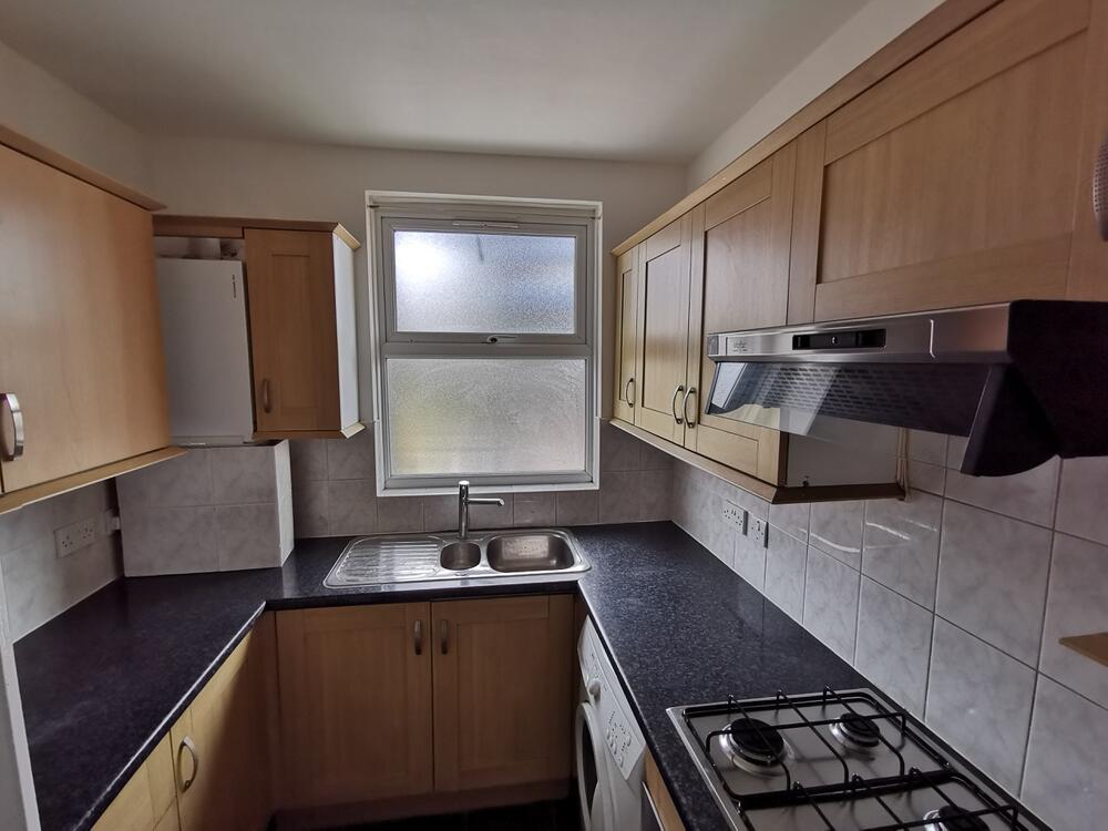 28 , Links View, Greenford Lane, Greenford, Middlesex UB6 9AT