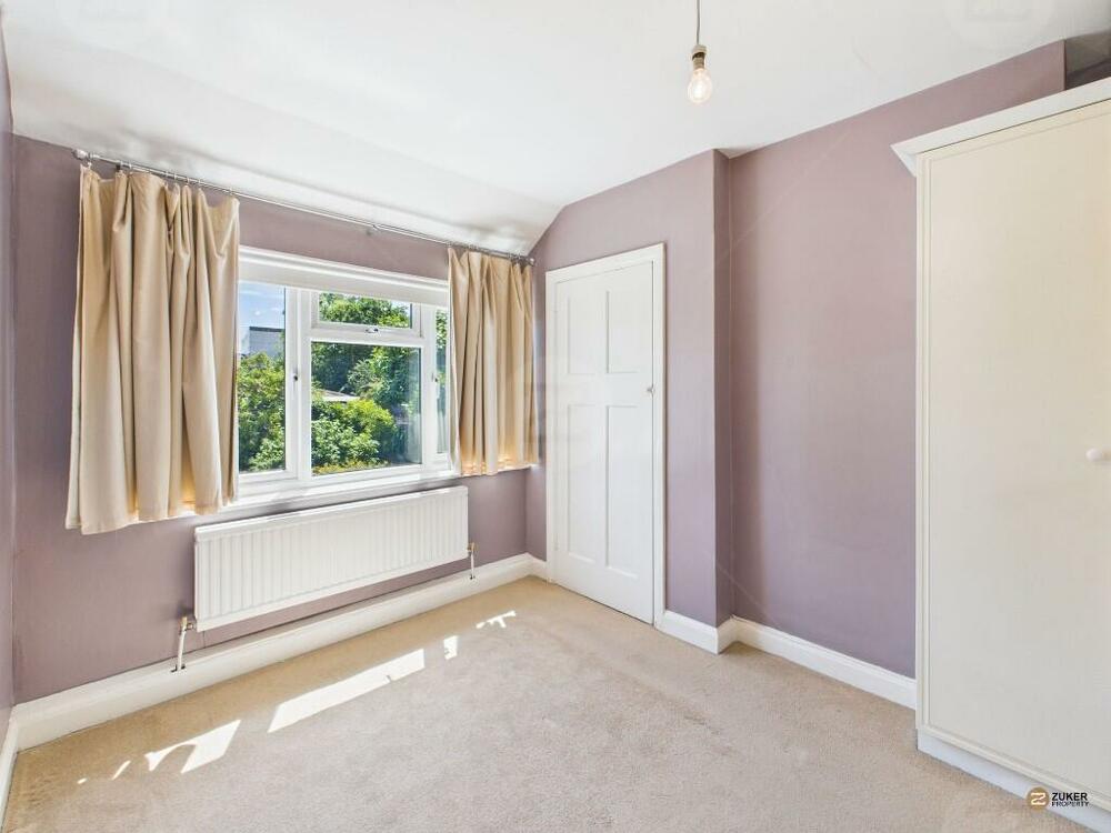 5 , Tonfield Road, Sutton, Surrey SM3 9JP