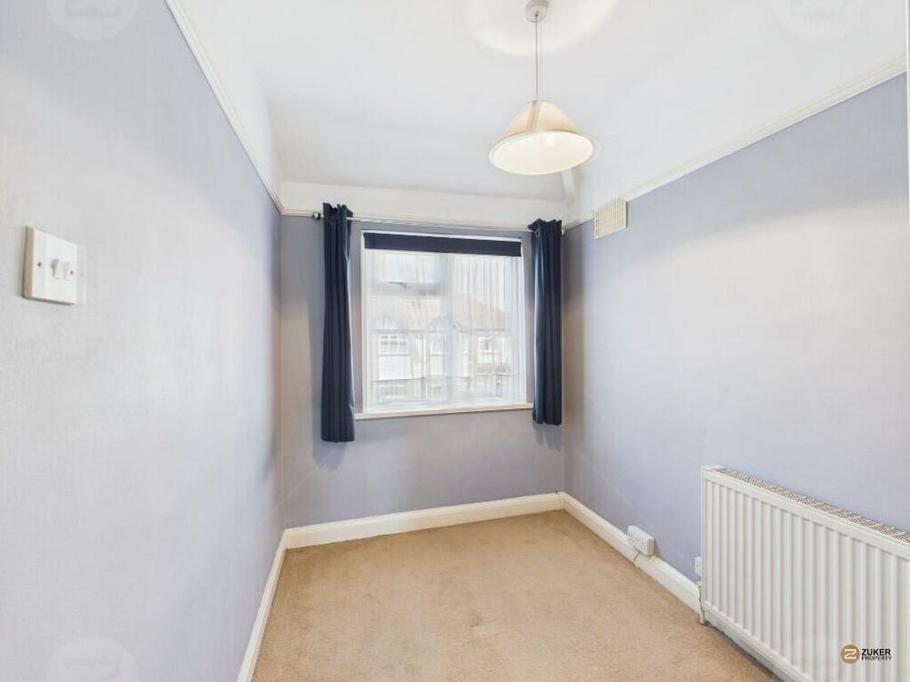 5 , Tonfield Road, Sutton, Surrey SM3 9JP