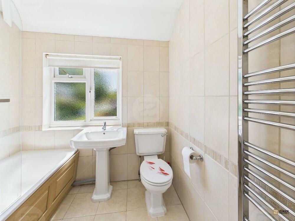 5 , Tonfield Road, Sutton, Surrey SM3 9JP