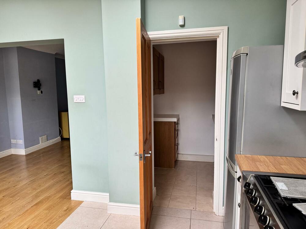 5 , Tonfield Road, Sutton, Surrey SM3 9JP