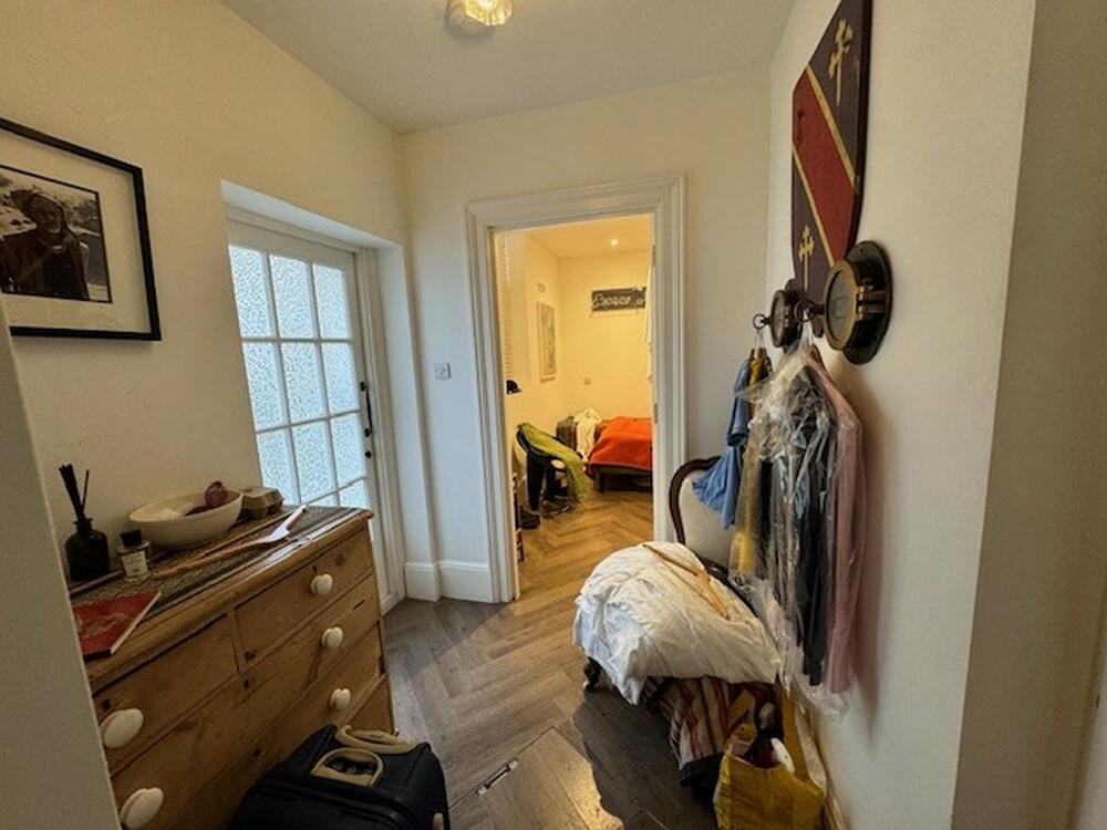 27 , Lansdowne Place, Hove, East Sussex BN3 1HF