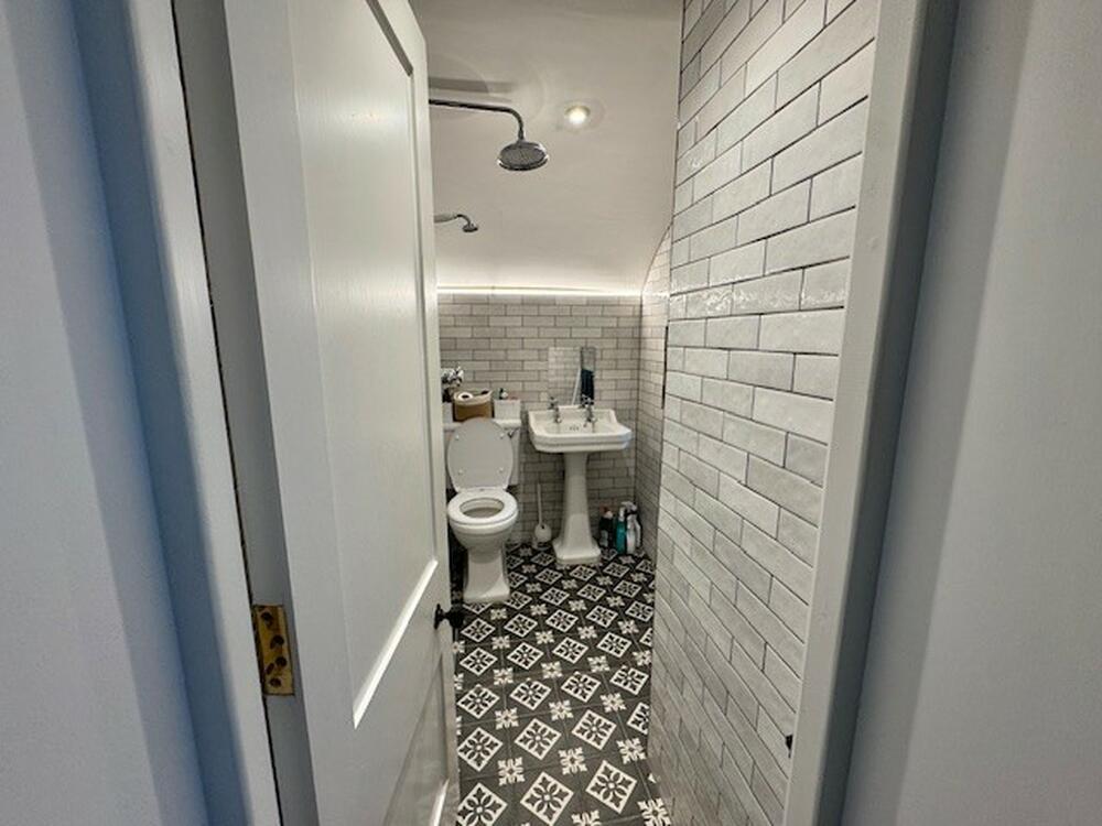 27 , Lansdowne Place, Hove, East Sussex BN3 1HF