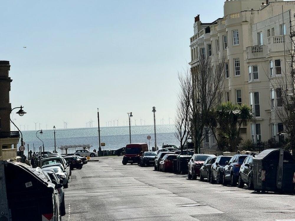 27 , Lansdowne Place, Hove, East Sussex BN3 1HF