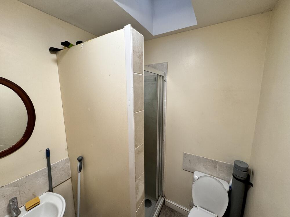 51 property image 5