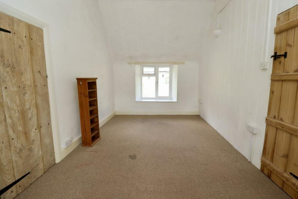 1 Burts Cottages property image 7