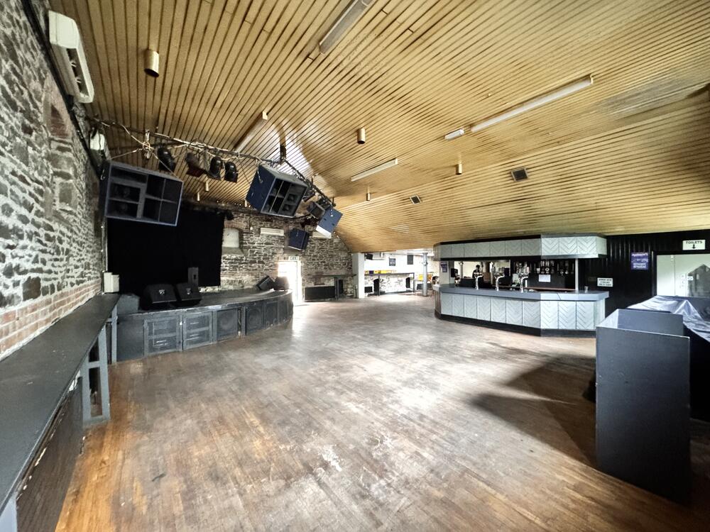 Fiddlers Nightclub property image 9