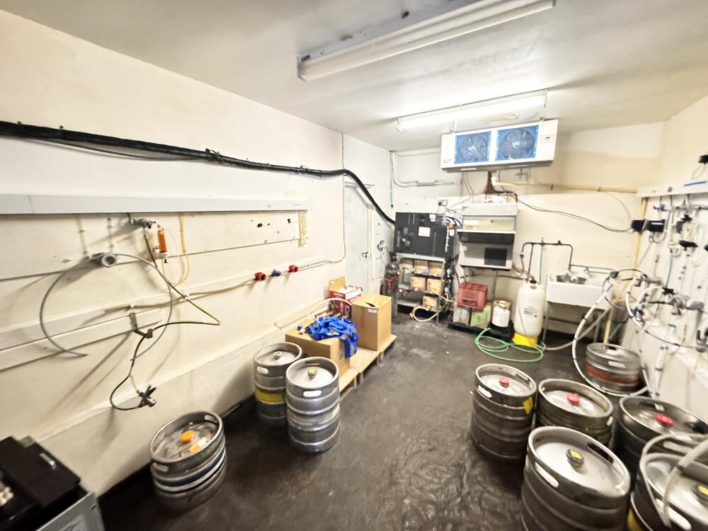 Fiddlers Nightclub property image 14