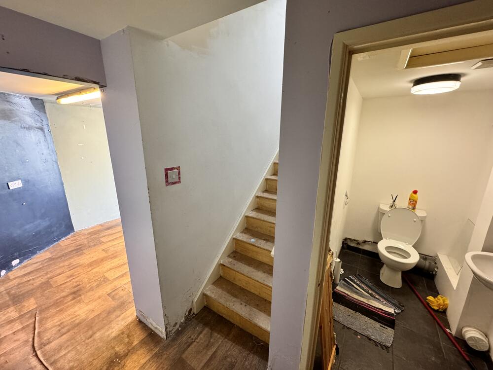 109a High Street property image 4