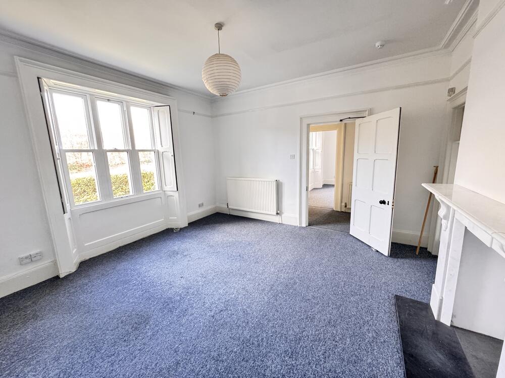 Court Lodge property image 8