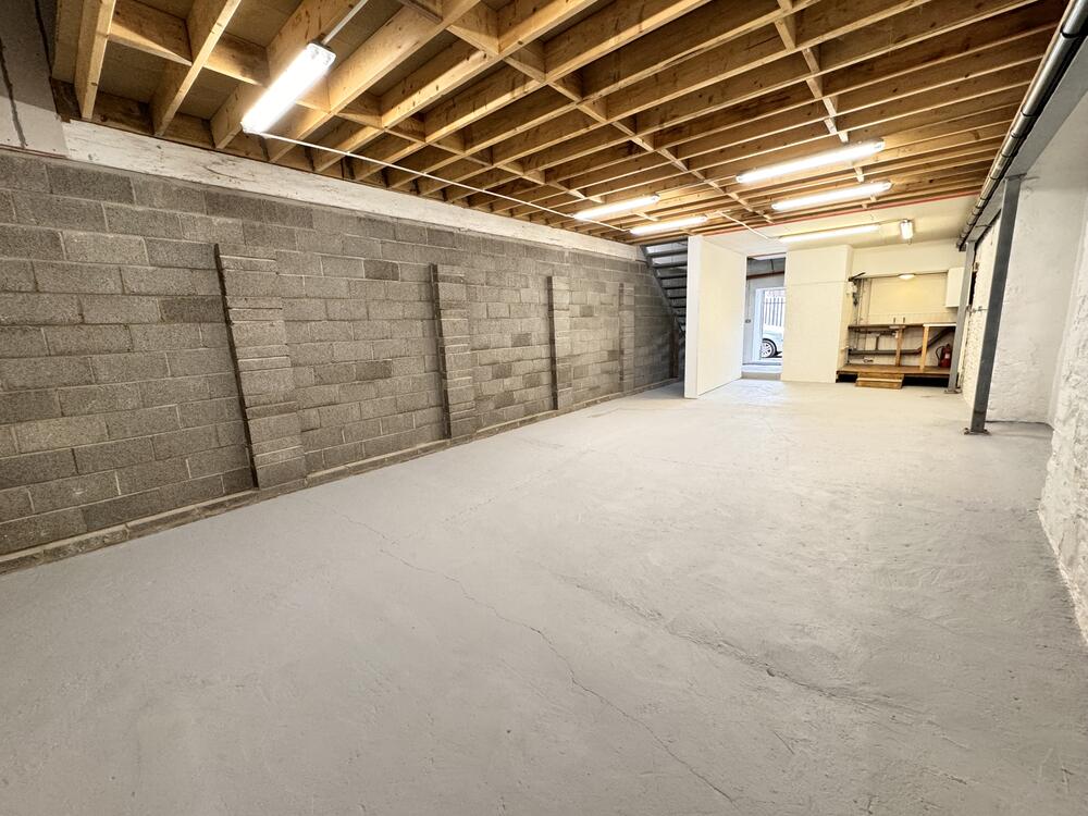 9A Broadmead Lane Industrial Estate property image 2