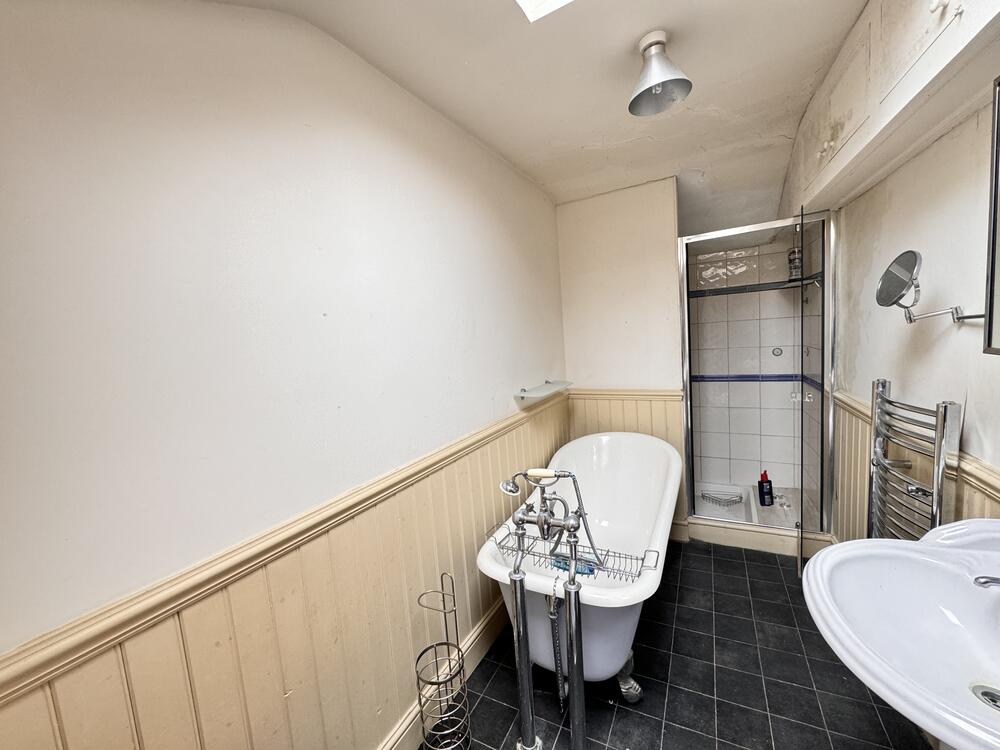 4 Westfield Place property image 12