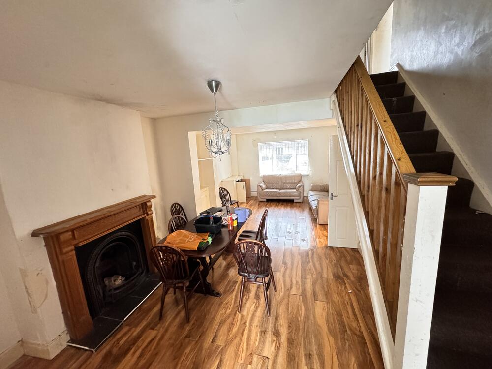 2 Brookside Road property image 6