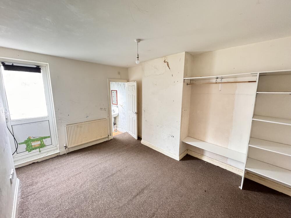 2 Brookside Road property image 11