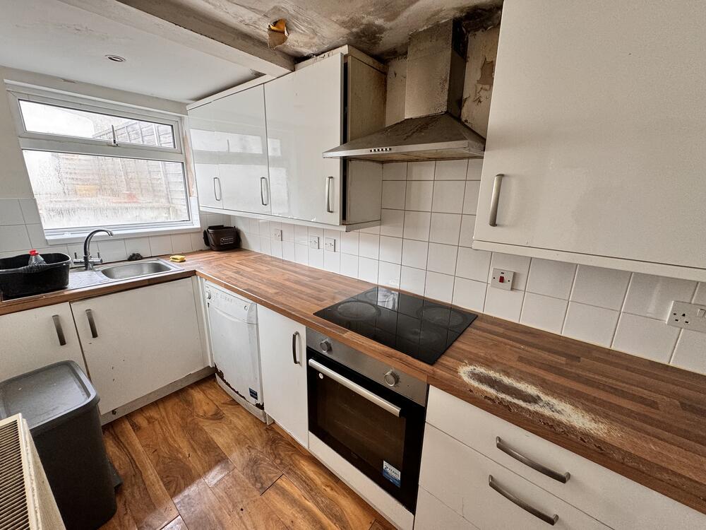 2 Brookside Road property image 7