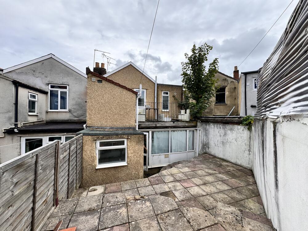 2 Brookside Road property image 15
