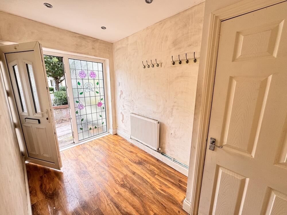 2 Brookside Road property image 2