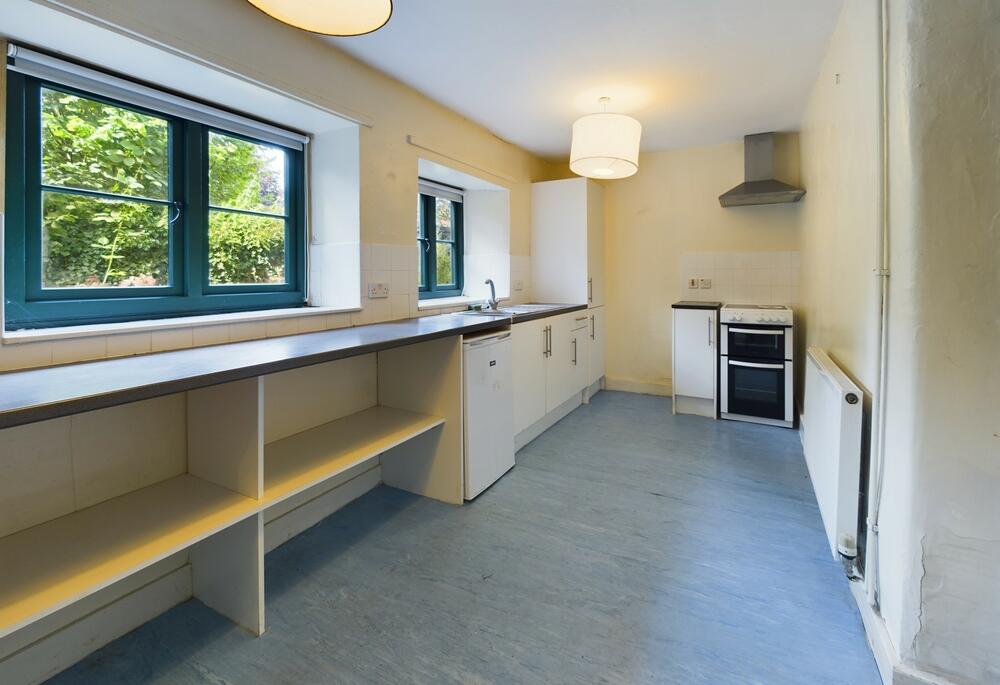 5 Cholwell Cottages property image 3