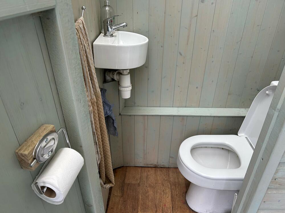 6 property image 5