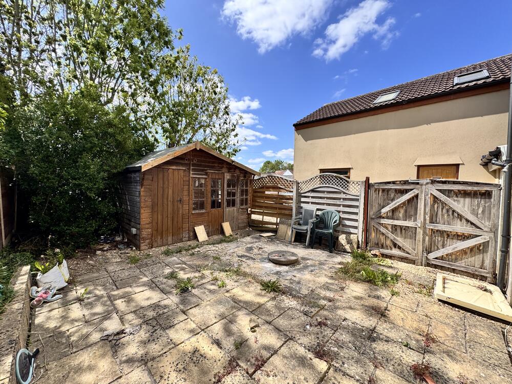 10 Bath Road property image 14