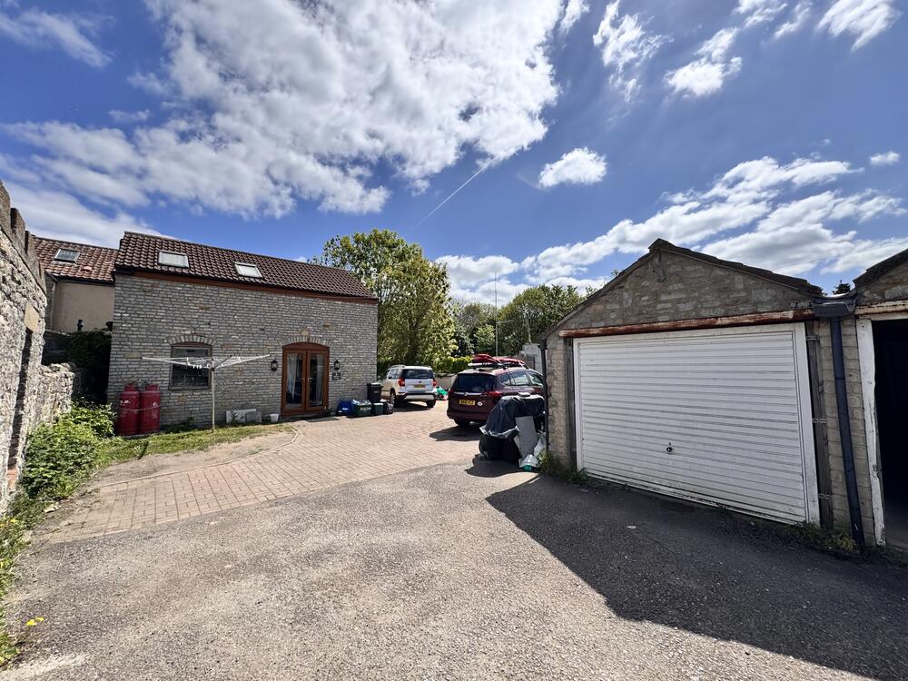 10 Bath Road property image 15