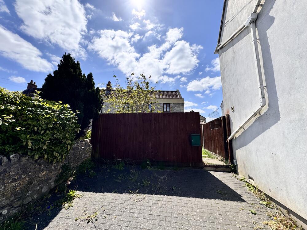 10 Bath Road property image 23