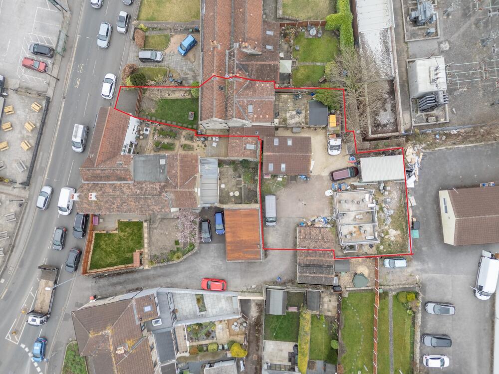 10 Bath Road property image 2