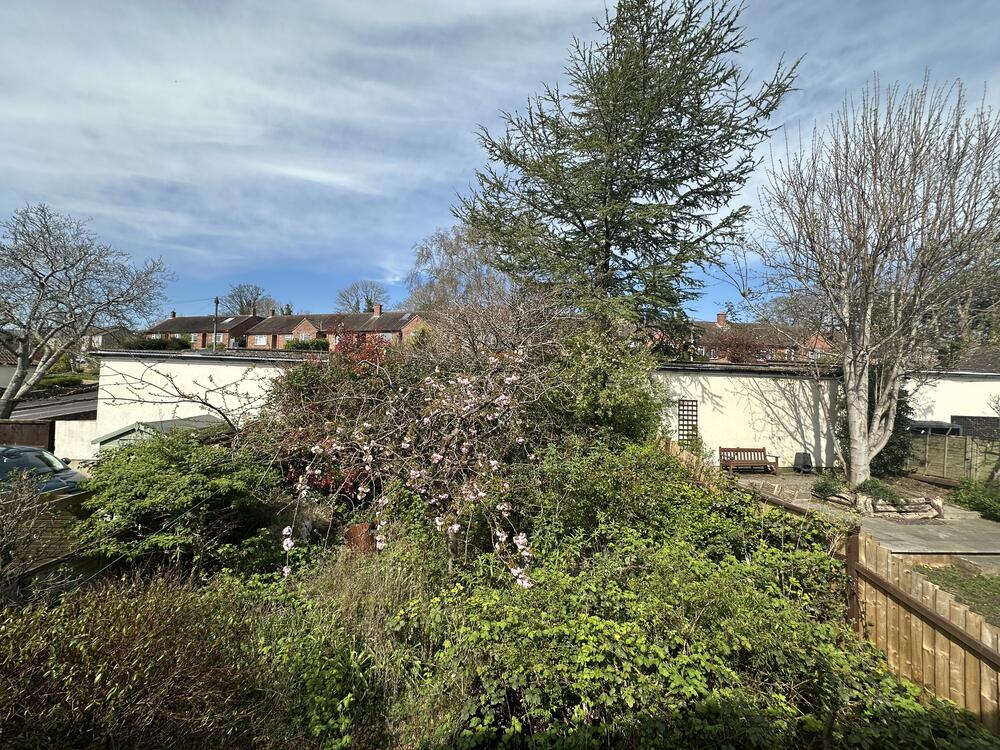 35 Churchill Road East property image 3