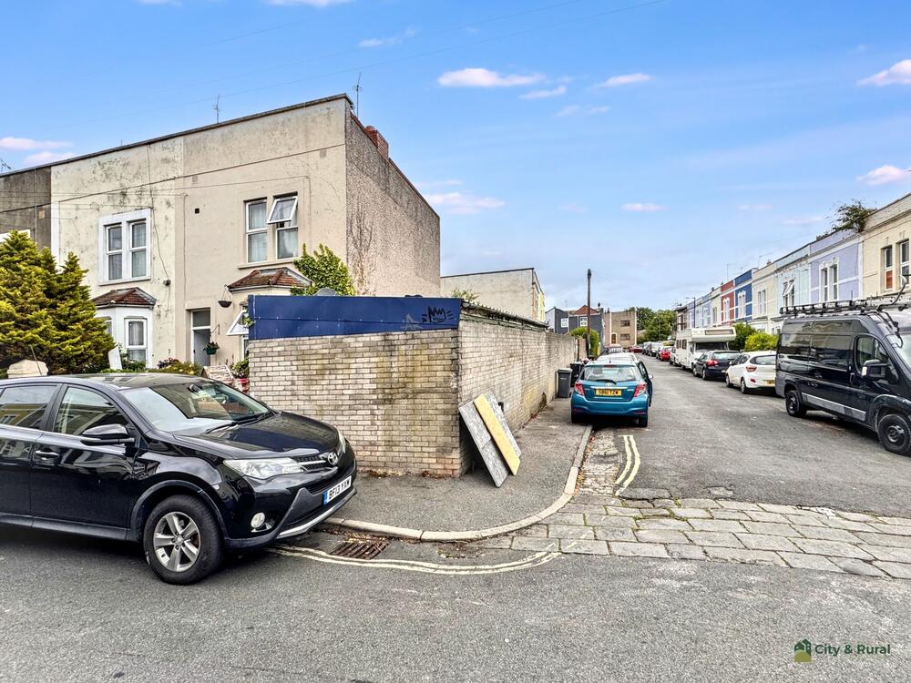 25 Walton Street property image 13