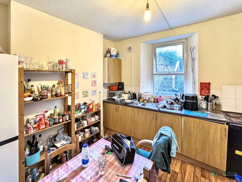 7 Southernhay Crescent property image 4