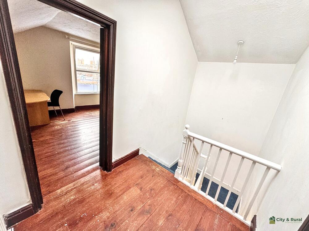 7 Southernhay Crescent property image 9